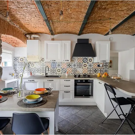 Casa Lunica * ترييستي